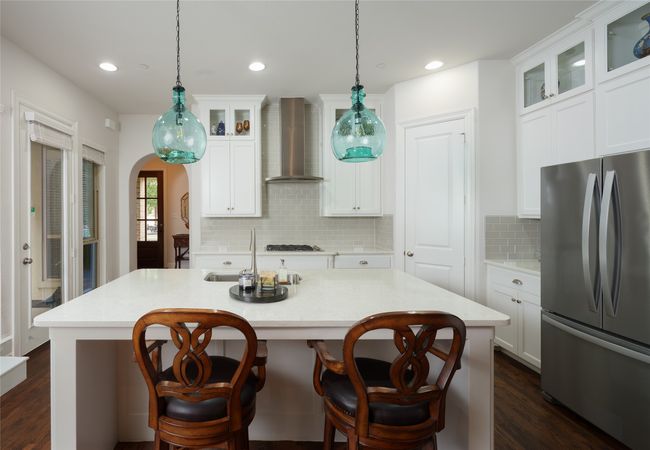 4904 Cloudcroft Ln, House other with 3 bedrooms, 3 bathrooms and null parking in Irving TX | Image 5