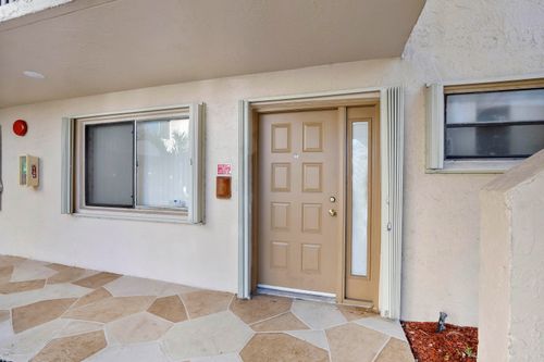 101-8040 Hampton Blvd, North Lauderdale, FL, 33068-5655 | Card Image