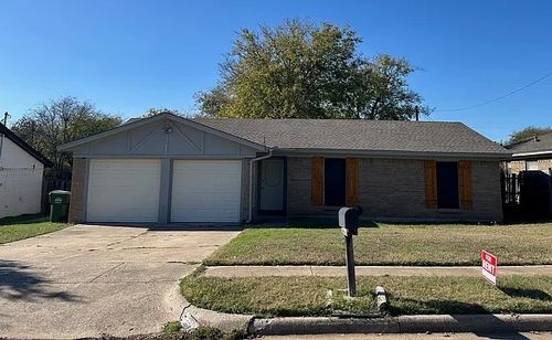 6601 Charmaine Dr, Watauga, TX, 76148-2822 | Card Image