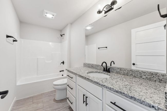 2463 Russell Ct, Home with 3 bedrooms, 3 bathrooms and null parking in REEDSBURG WI | Image 13