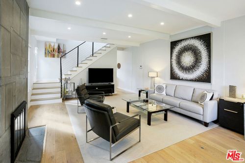 823 N Harper Ave, Los Angeles, CA, 90046-6803 | Card Image