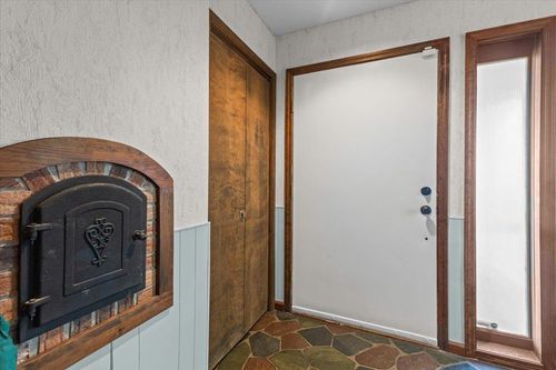 445 S Main St, Saint Albans, VT, 05478-6237 | Card Image