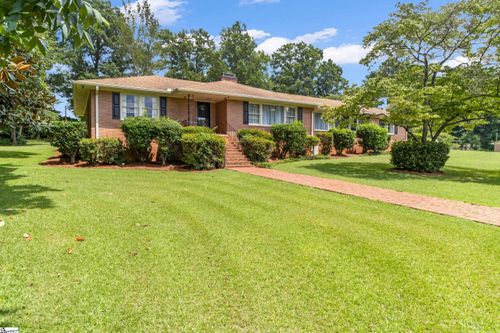 205 Dixon St, Clinton, SC, 29325-4273 | Card Image