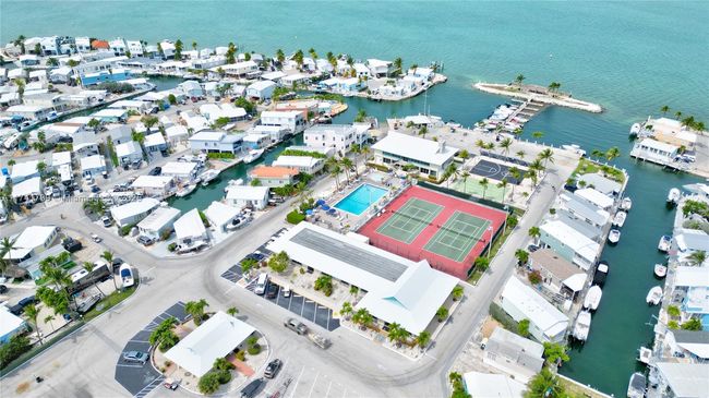 65821 Overseas Hwy, House other with 2 bedrooms, 1 bathrooms and null parking in Long Key FL | Image 44