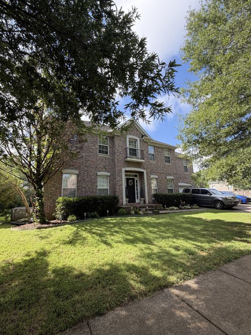 7524 Woodstream Dr, Nashville, TN, 37221-6565 | Card Image