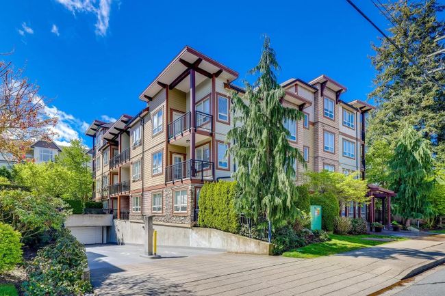 406 - 15268 18 Avenue, Condo with 1 bedrooms, 1 bathrooms and 1 parking in White Rock BC | Image 1