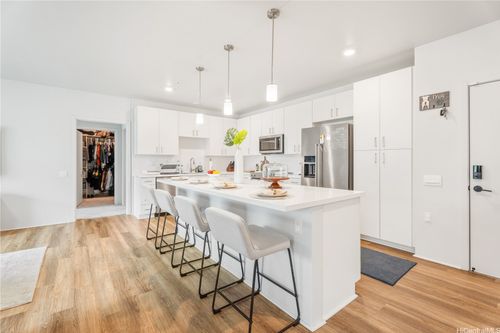 unit-9106-91-3575 Iwikuamoo St, Ewa Beach, HI, 96706-7800 | Card Image