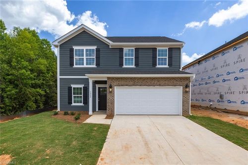 hickory-1262 Solomon Dr, Kernersville, NC, 27284 | Card Image