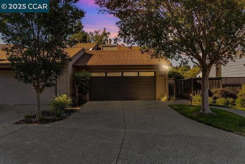 639 Augusta Dr, Moraga, CA, 94556-1035 | Card Image