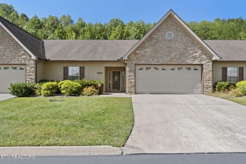 19-5104 Cates Bend Way, Powell, TN, 37849-5006 | Card Image