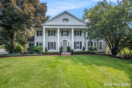 270 Lakeside Dr Se, East Grand Rapids, MI, 49506-2008 | Card Image