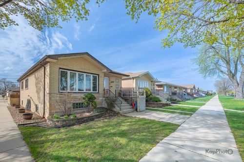 6101 63rd Pl, Chicago, IL, 60638-5305 | Card Image