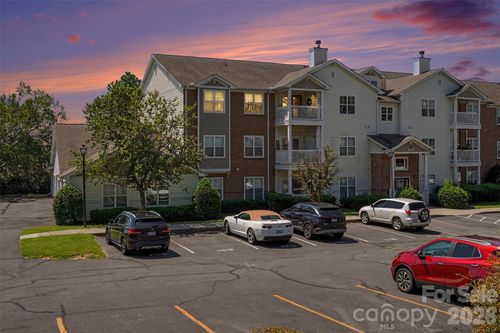 11286 Hyde Pointe Ct, Charlotte, NC, 28262-2684 | Card Image