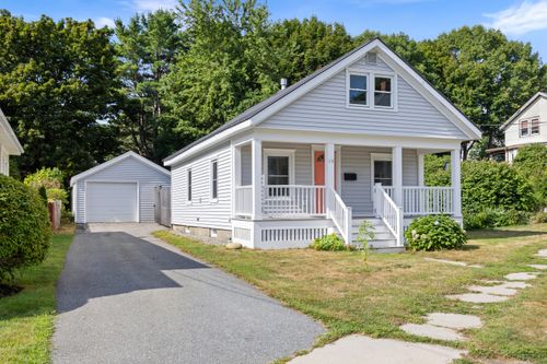 16 Lowell St, South Portland, ME, 04106-3005 | Card Image
