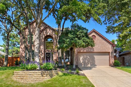 2828 Northwood St, Grapevine, TX, 76051-2694 | Card Image