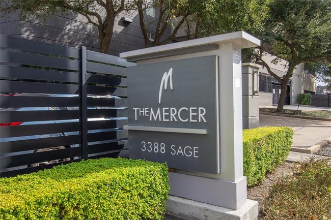 he Mercer - Built in 2003 and located in the Galleria, one of Houston's most accessible neighborhoods & is just minutes away from The Galleria and Uptown Park. Shopping and dining are just minutes away! | Image 4