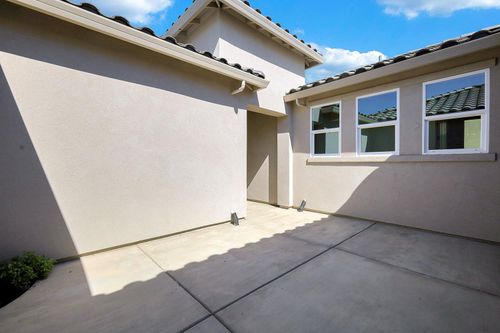 1123 Royo Ranchero, Yuba City, CA, 95993 | Card Image