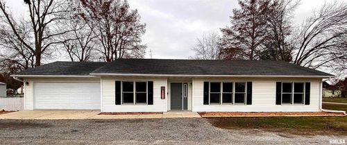 210 N State St, Christopher, IL, 62822-1736 | Card Image