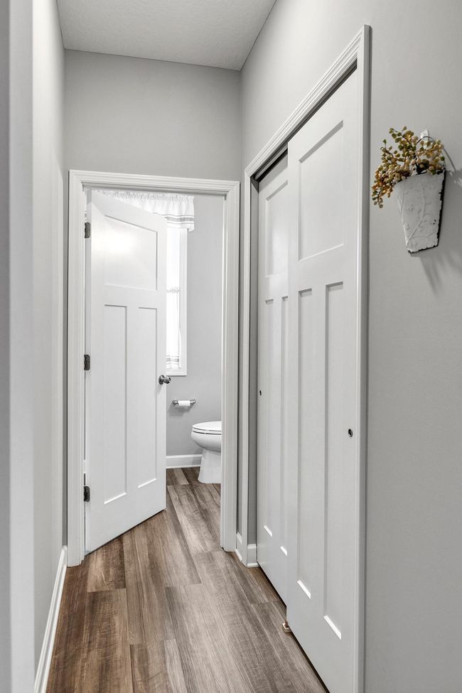 Main floor bathroom. | Image 16