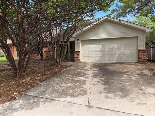 5736 Sea Breeze Lane, Fort Worth, TX, 76135 | Card Image