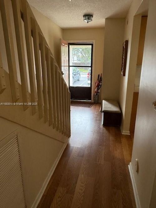 1805-7045 Sw 42nd Pl, Davie, FL, 33314-3144 | Card Image