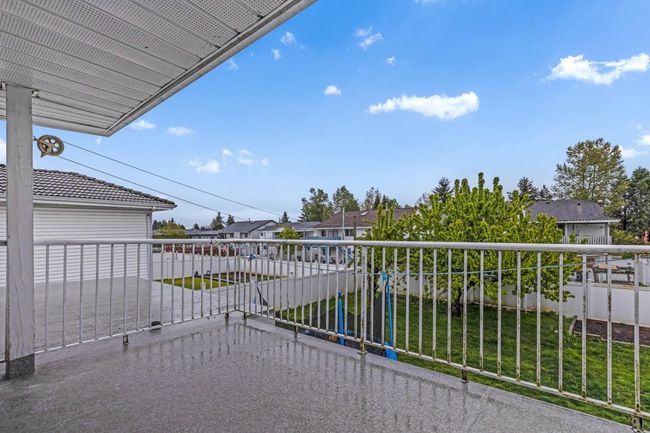 12474 90 A Avenue, House other with 3 bedrooms, 0 bathrooms and 2 parking in Surrey BC | Image 3