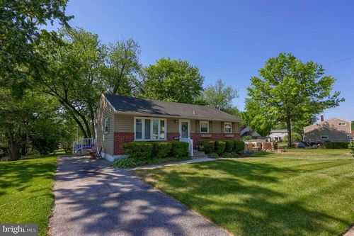 3840 Hearthstone Ct, YORK, PA, 17402-2707 | Card Image