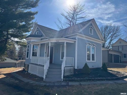 704 W Edgington St, Reynolds, IL, 61279-9743 | Card Image