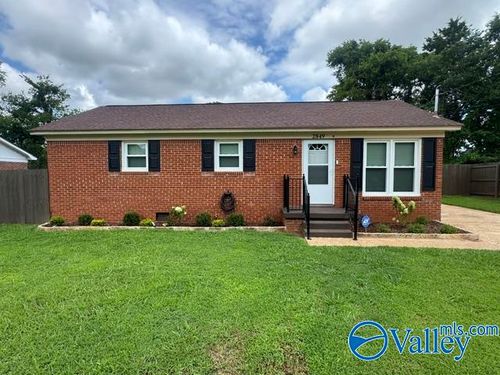 2849 Greenside Drive Nw, Huntsville, AL, 35816 | Card Image
