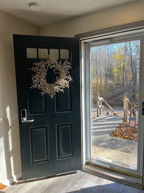 apt-4-5 Hinman St, Sturbridge, MA, 01518-1288 | Card Image