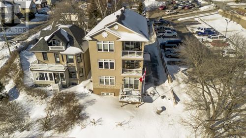 10 Banning St, Thunder Bay, ON, P7B3H5 | Card Image