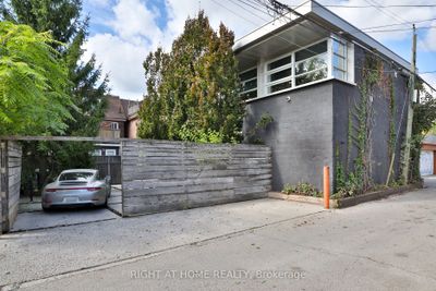 660R College St, House other with 0 bedrooms, 2 bathrooms and 2 parking in Toronto ON | Image 1