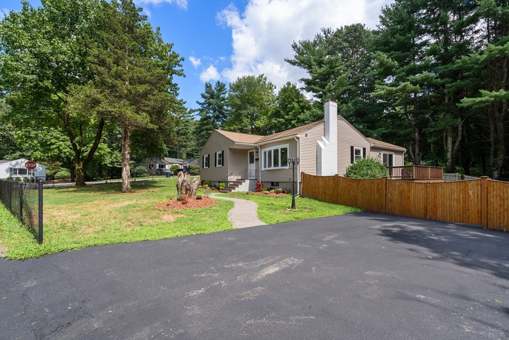 Lyndon Rd, Sharon, MA 02067