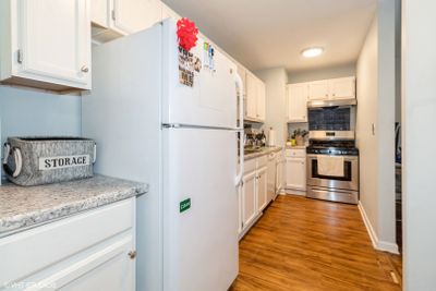 2J - 2222 S Stewart Avenue, Condo with 1 bedrooms, 1 bathrooms and 2 parking in Lombard IL | Image 2