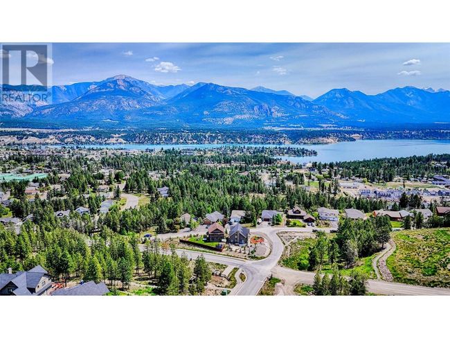 1910 Pineridge Dr, House other with 5 bedrooms, 3 bathrooms and 23 parking in Invermere BC | Image 59