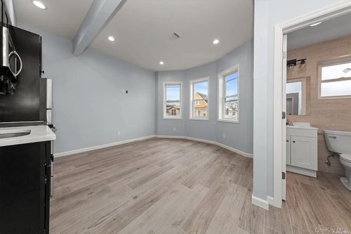 apt-2f-32 105th St, East Elmhurst, NY, 11369-2581 | Card Image