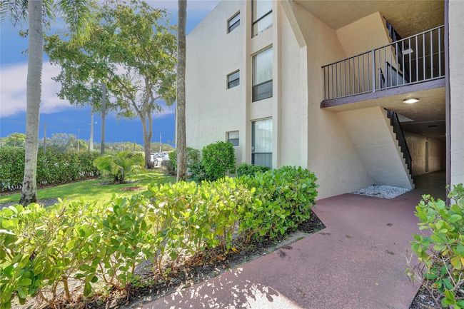 APT-101 - 7850 W Mcnab Rd, Condo with 2 bedrooms, 2 bathrooms and null parking in Tamarac FL | Image 19