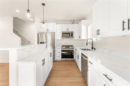 904 Hert St, Colton, CA, 92324 | Card Image