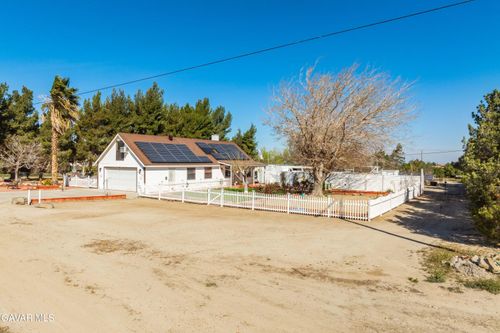5849 E Avenue T8, Palmdale, CA, 93552-6400 | Card Image