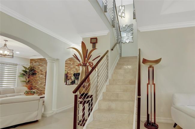 8902 Nw 178 Th Ln, House other with 4 bedrooms, 4 bathrooms and null parking in Hialeah FL | Image 25