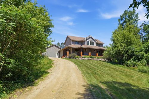 650 222nd Ave, Somerset, WI, 54025-7392 | Card Image