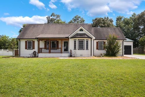913 Indian Springs Cir, Manchester, TN, 37355-8470 | Card Image