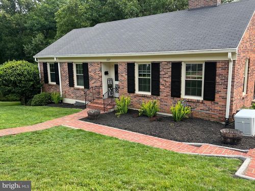 2227 Ridgewood Dr, LYNCHBURG, VA, 24503-2933 | Card Image