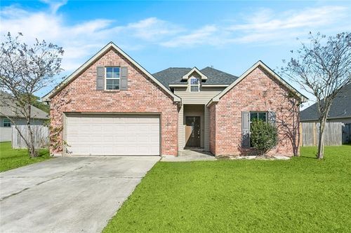 22165 Fen St, Ponchatoula, LA, 70454-5493 | Card Image