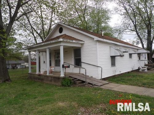 1509 E 4th St, West Frankfort, IL, 62896-1512 | Card Image