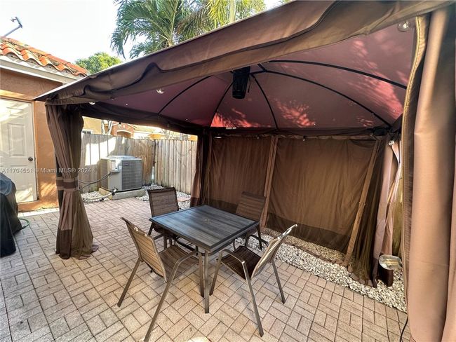 APT-1601 - 8520 Nw 139 Th Ter, Townhouse with 3 bedrooms, 3 bathrooms and null parking in MIAMI LAKES FL | Image 5