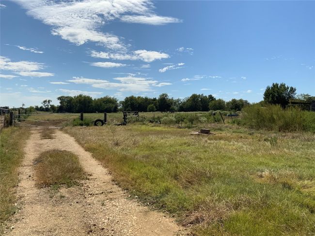 8989 Fm 141, House other with 3 bedrooms, 1 bathrooms and null parking in Dime Box TX | Image 4