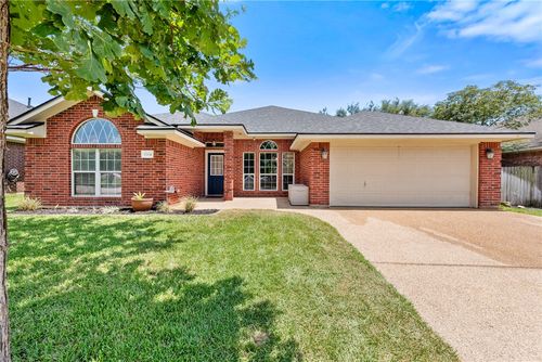 1204 Harrisonburg Ln, College Station, TX, 77845-4048 | Card Image