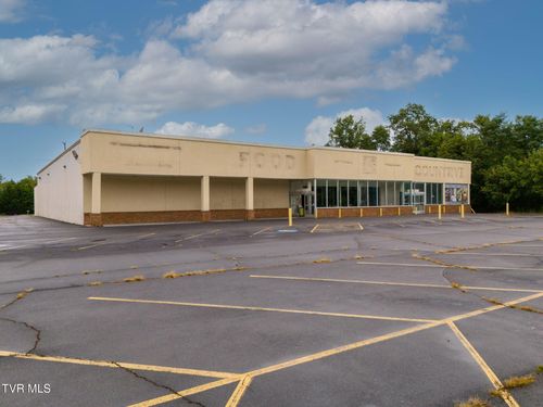 510 E Glade St, Glade Spring, VA, 24340-5939 | Card Image