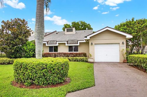 6858 Fountains Cir, Lake Worth, FL, 33467-5719 | Card Image